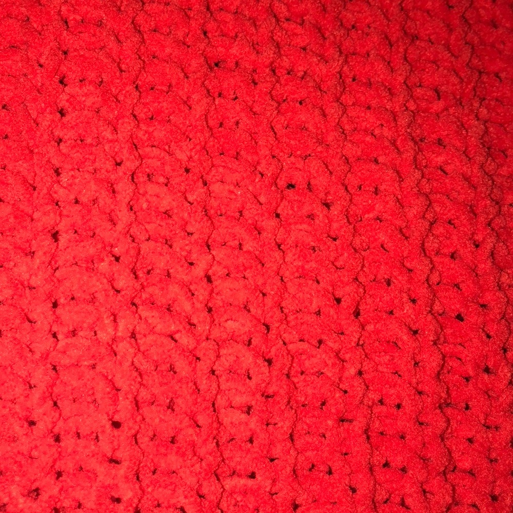 Red sweater - Picture 2 of 3